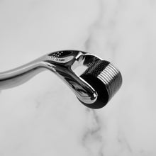 Carica l'immagine nel visualizzatore di Gallery, DERMAROLLER